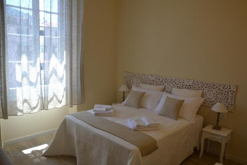 Single Room image 2