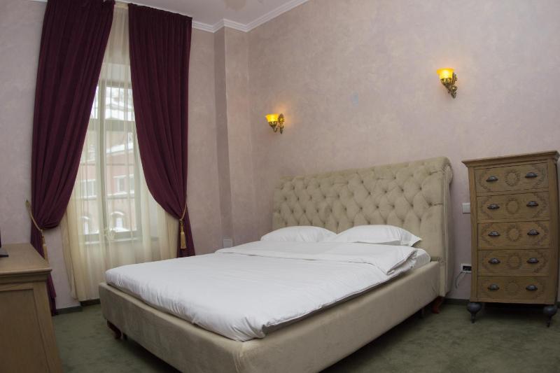 Standard Double Room image 4