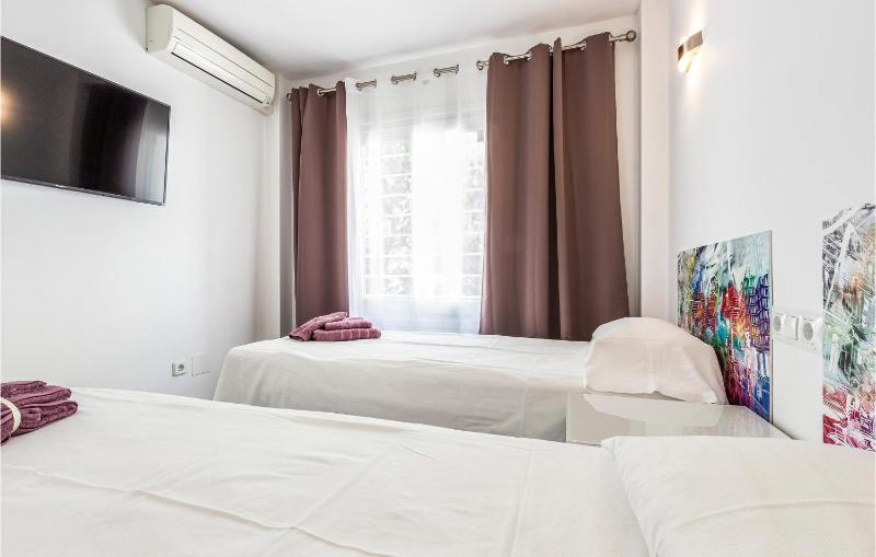Beach Front Home In Benalmádena With Sauna - image 11