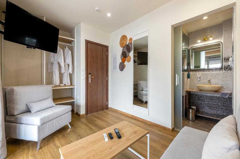 Junior Suite with Sauna image 2