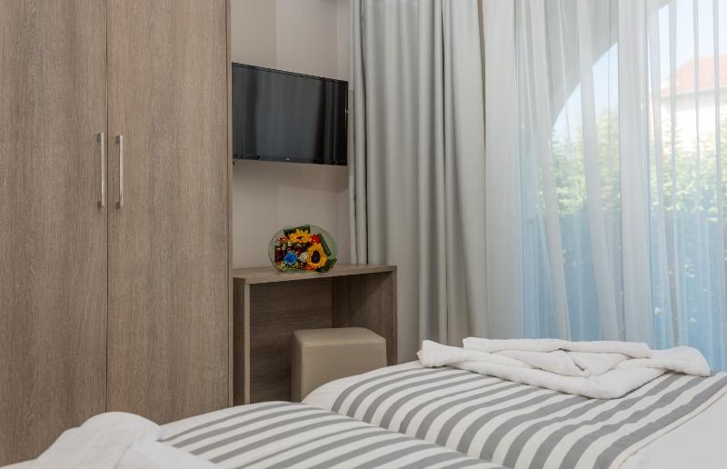 Executive Apartment image 3