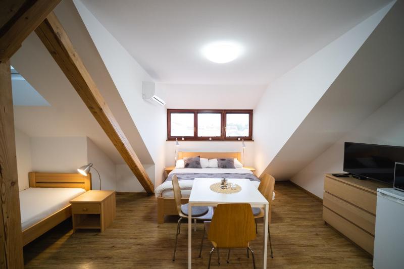Apartment image 4