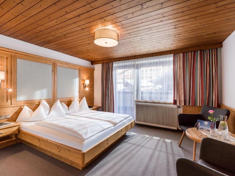Double Room image 1