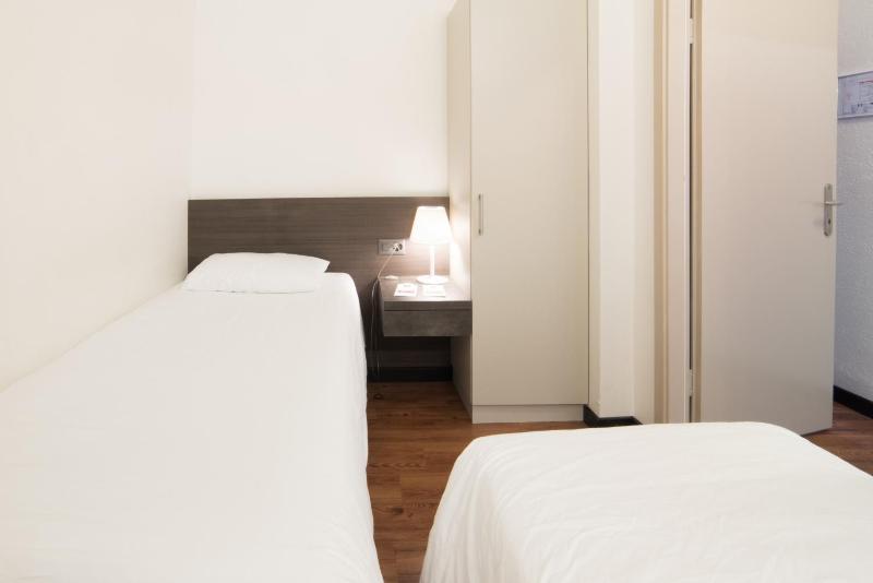 Deluxe Suite image 4