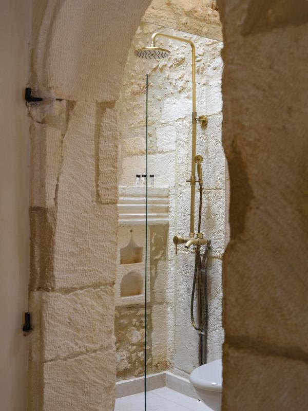 Standard Studio image 4
