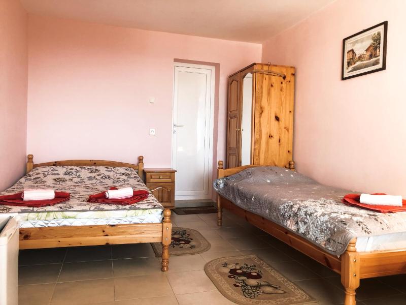 Quadruple Room with Sea View image 1