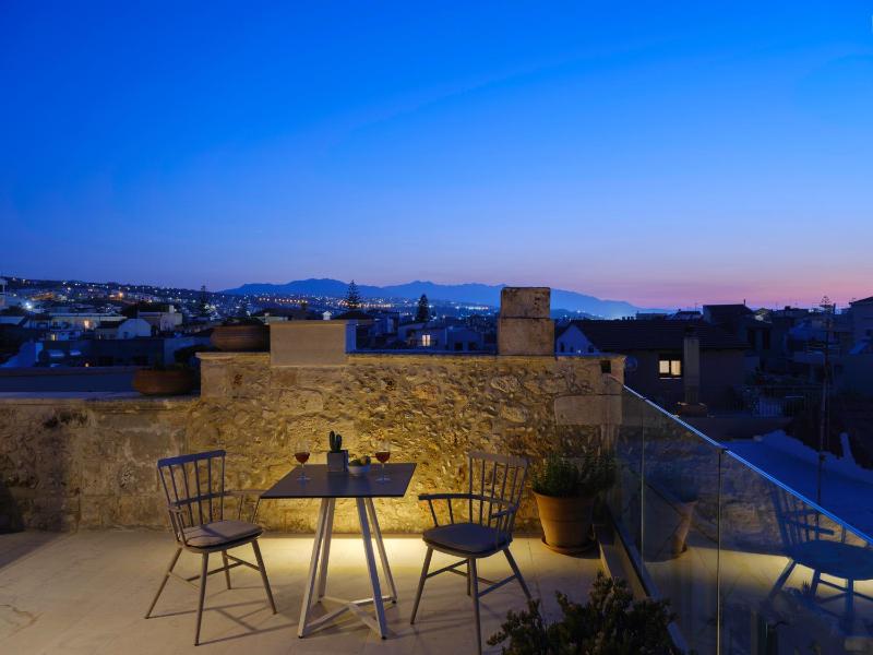 Penthouse Suite with Castle View image 3