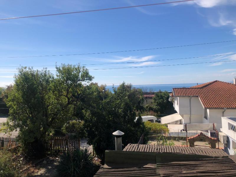 Standard Triple Room with Sea View image 1