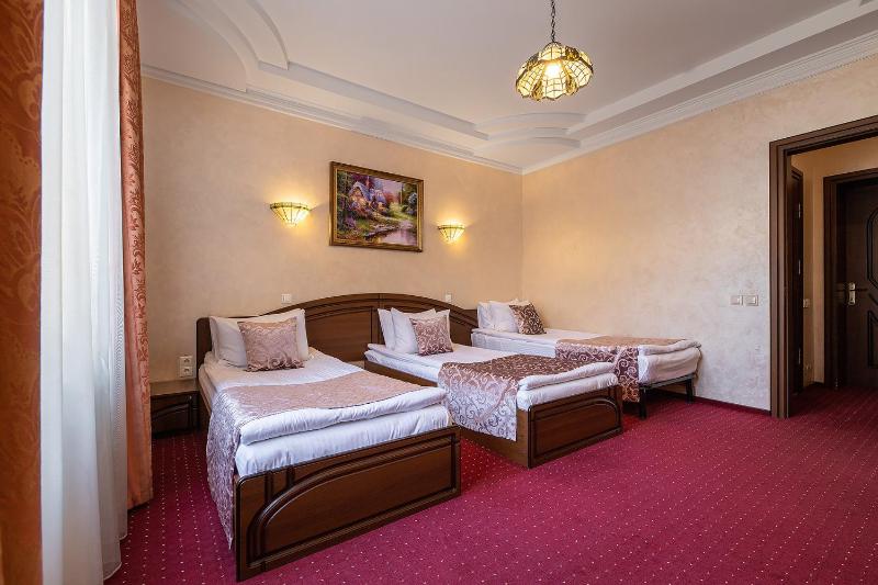 Triple Room image 1