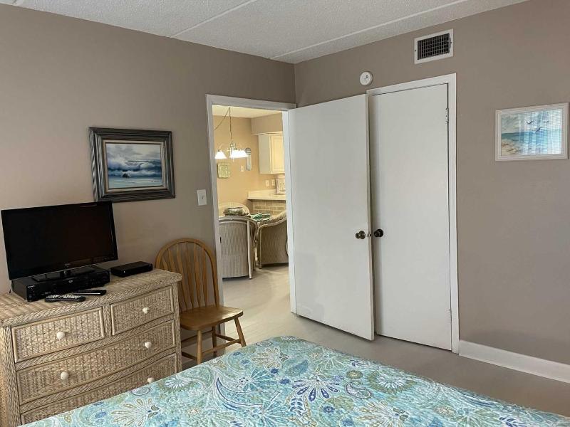 Surfside I 210 Condominium Condo - image 11