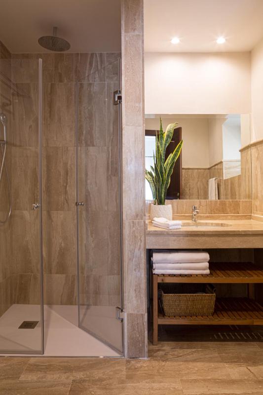 Puerta Catedral Apartments - image 7