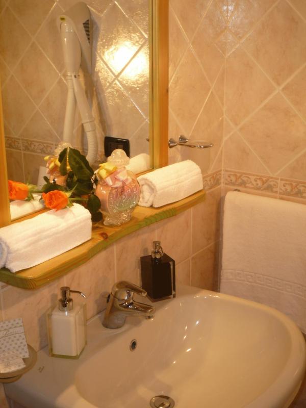 Triple Room image 3