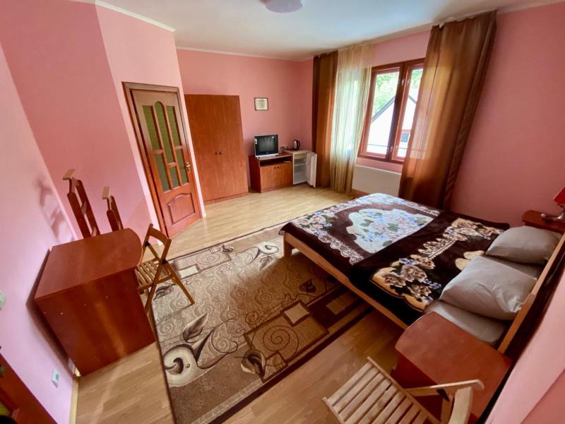 Deluxe Double Room with Balcony image 1