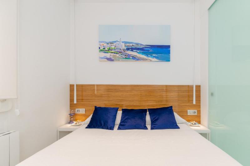 Beach penthouse Sitges Rentals - image 13