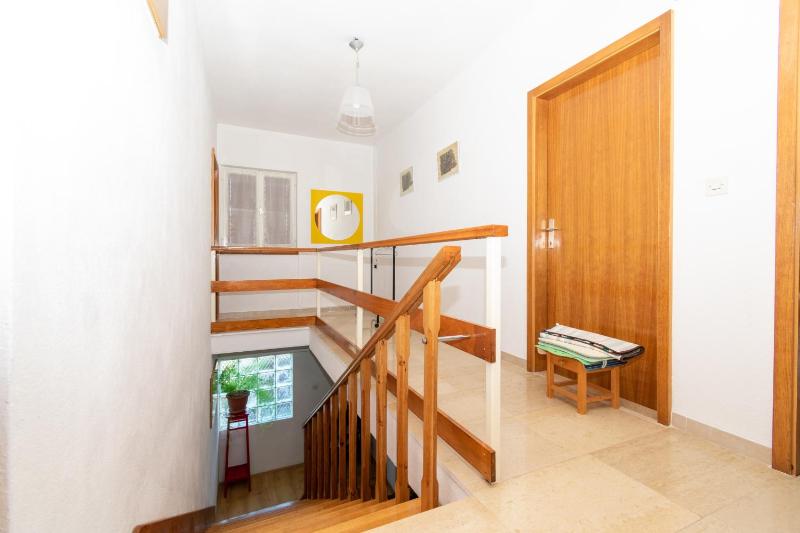 Two-Bedroom Apartment with Terrace and Sea View image 2