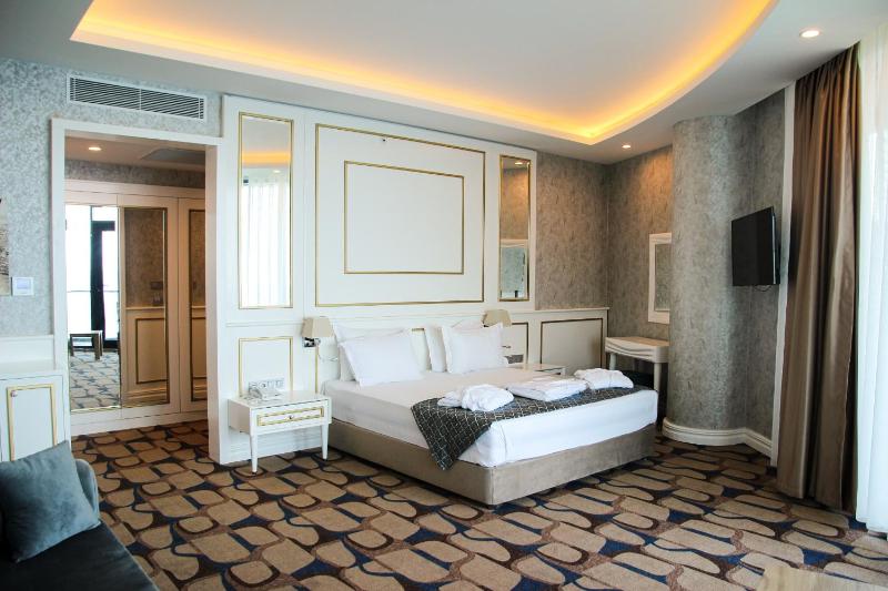King Room with Sea View image 3