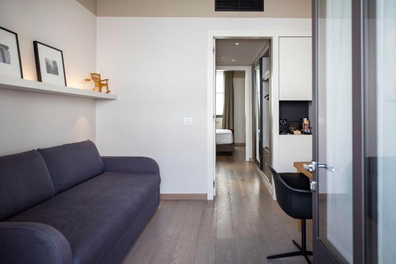 Suite image 4