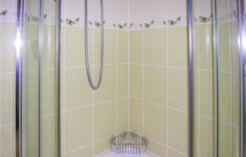 Three-Bedroom Holiday Home  image 2