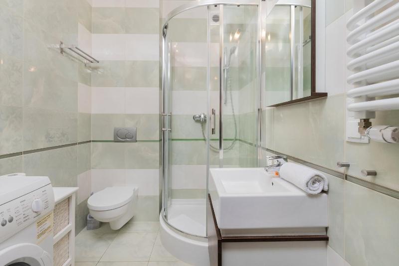 Apartamenty Zatoka Górny Sopot by Noclegi Renters - image 12