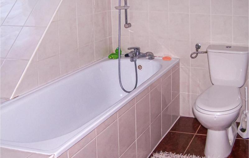 Four-Bedroom Holiday Home image 3