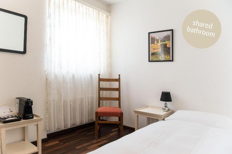Single Room with Shared Bathroom image 1