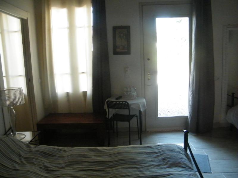 Triple Room with Private Bathroom image 2