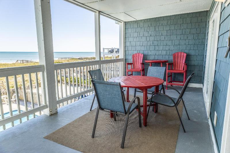 CB45 2B at the Beach - image 17