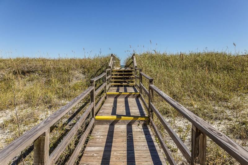 CB45 2B at the Beach - image 10