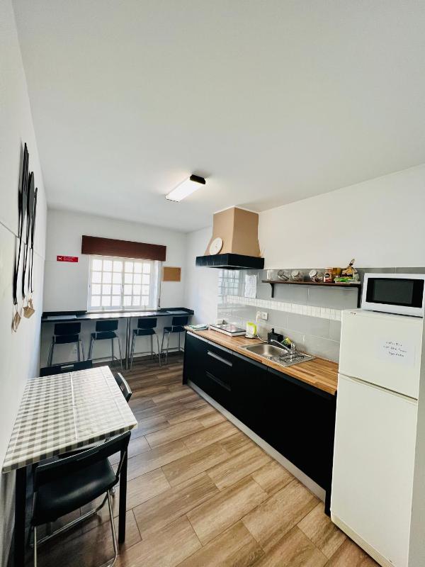 Budget Double Room with Private Bathroom image 1