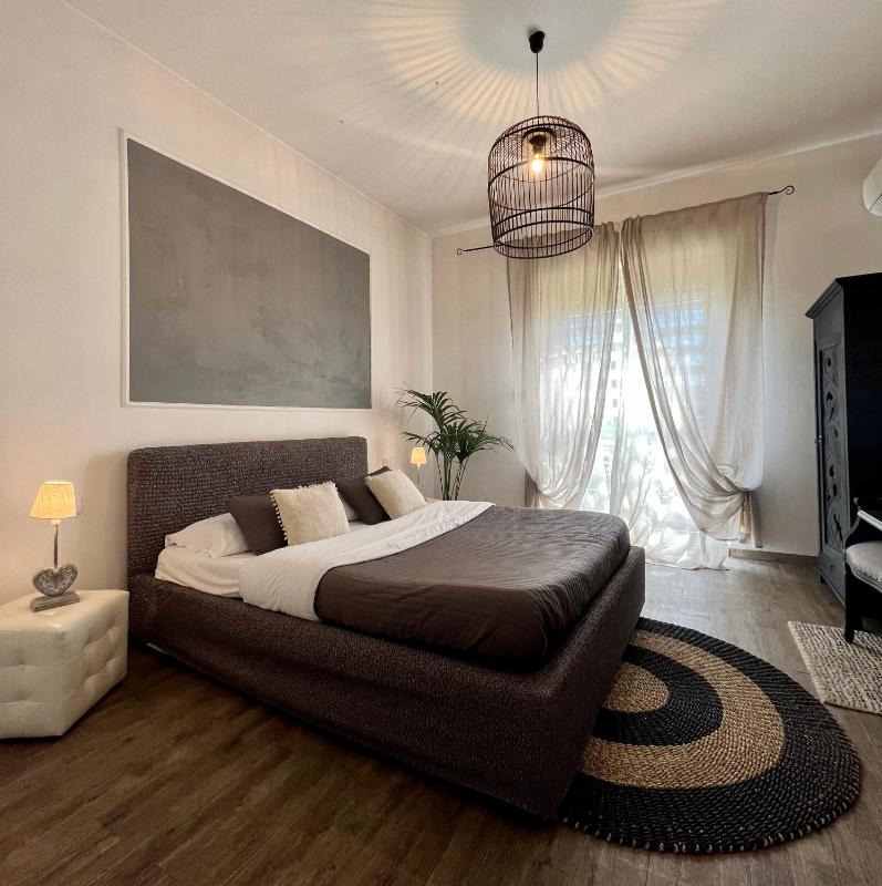 Standard Double Room image 2