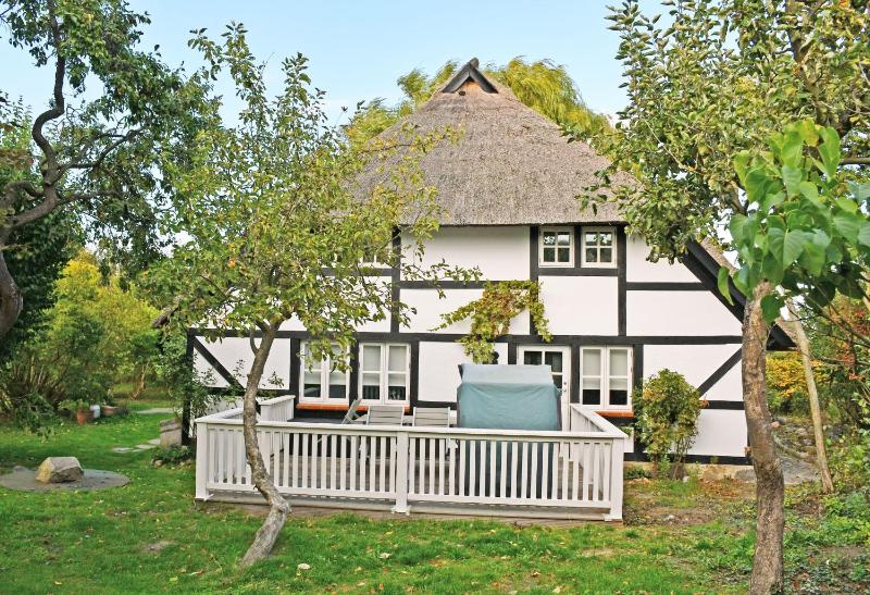 NEU angeboten Mönchguter Ferienhaus u Reetdach mit Kamin - image 25
