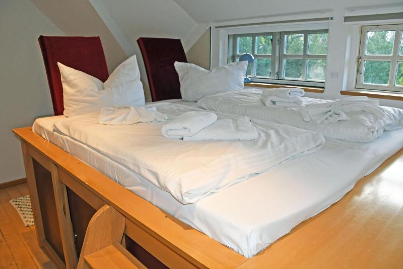 NEU angeboten Mönchguter Ferienhaus u Reetdach mit Kamin - image 14