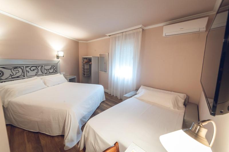 Superior Family Room image 1