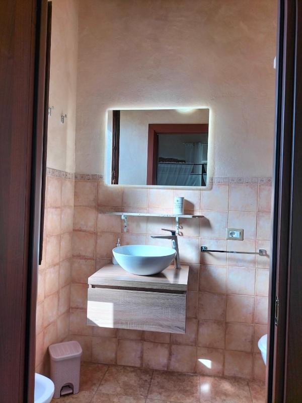 Double Room image 4