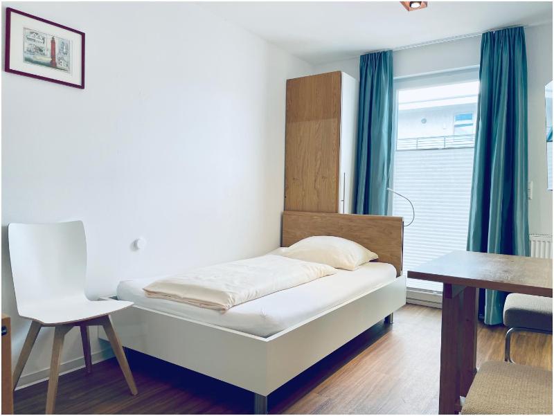 Apartment (1 Adult) image 1