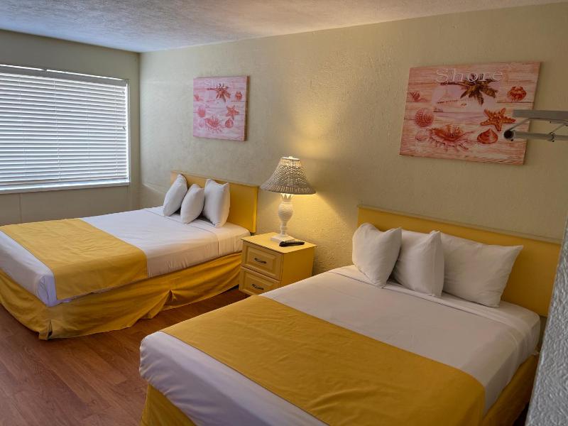 Standard Room with Two Double Beds image 3