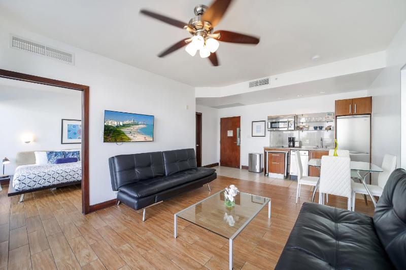 Strand Ocean Drive Suites - image 29