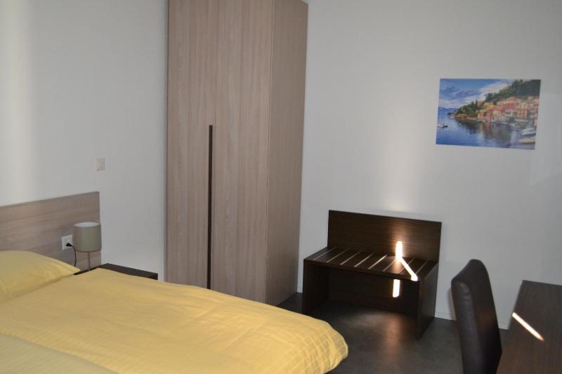 Deluxe Room image 2