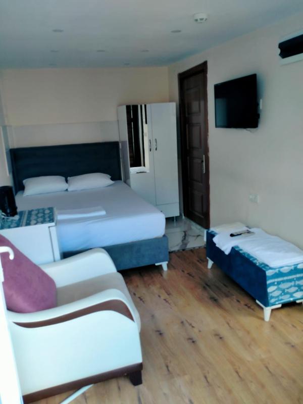 BLUE ROYAL HOTEL - image 11
