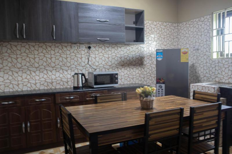 Lurelin Village Apartments - image 14