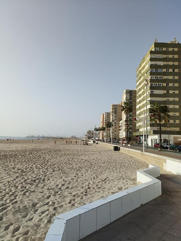 Piso calidad precio junto a la Playa. - image 16