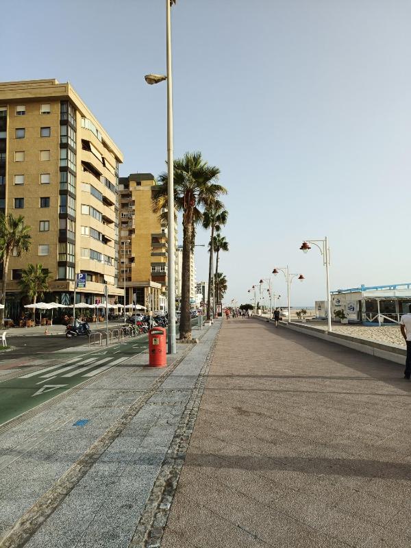 Piso calidad precio junto a la Playa. - image 12