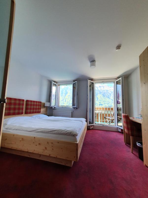 Double Room with Lake View image 4