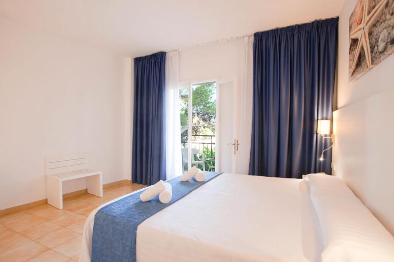 Standard Single Room image 3
