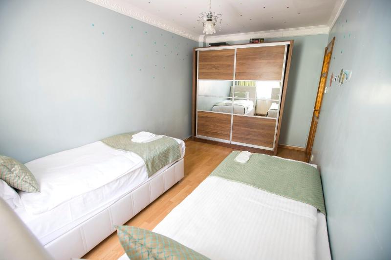 Apartment with Sea View image 3
