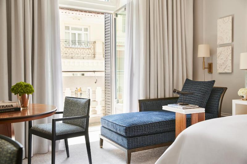 Deluxe Sevilla View Room King image 4