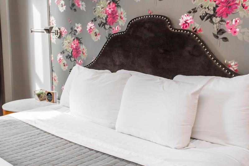 King Room image 2