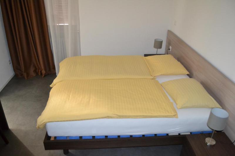 Deluxe Room image 1