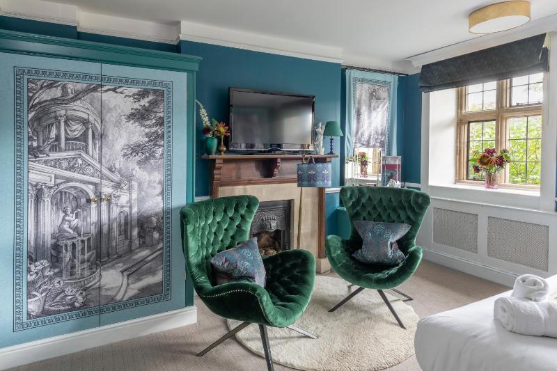 Deluxe Double Room image 3