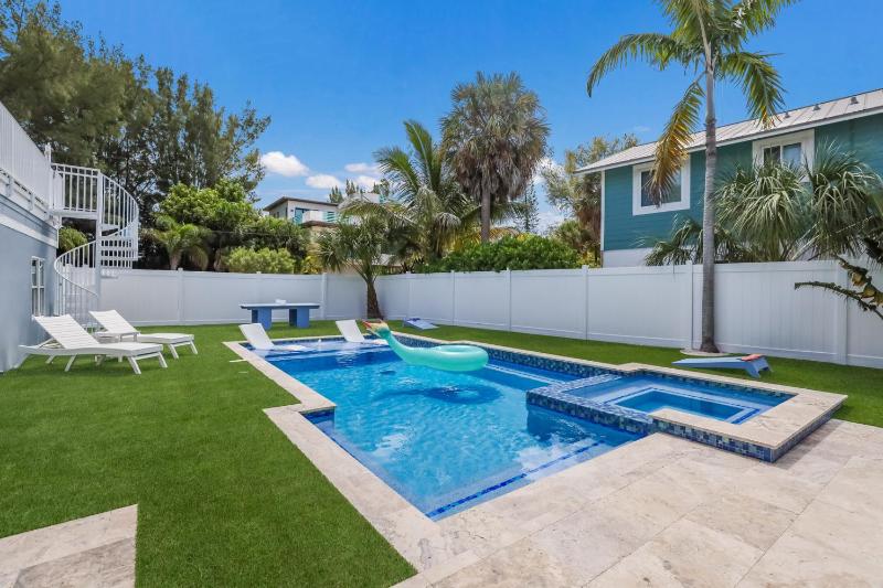 Back To Blue - 850 N Shore Dr - image 40
